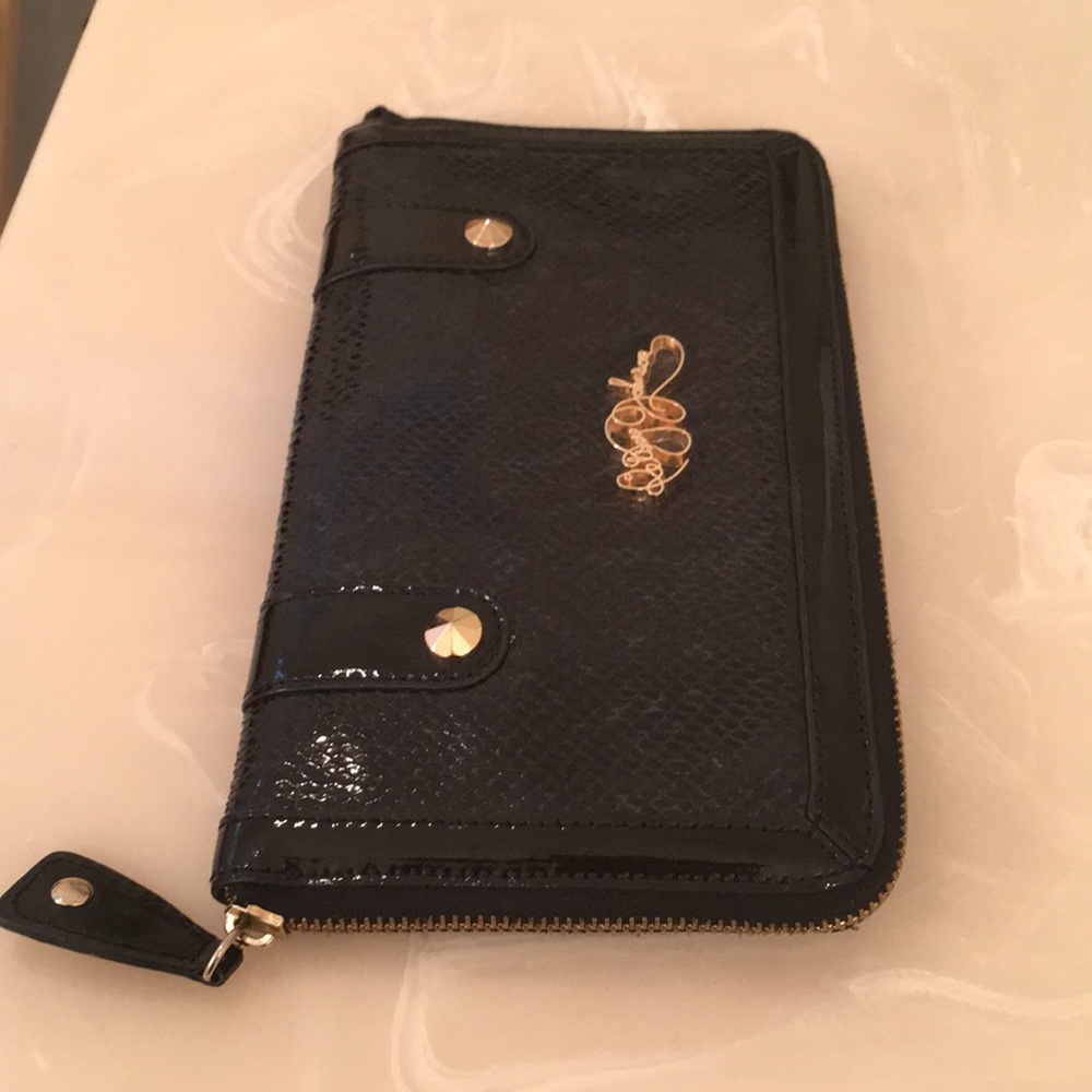 Betsey Johnson clutch purse, black.